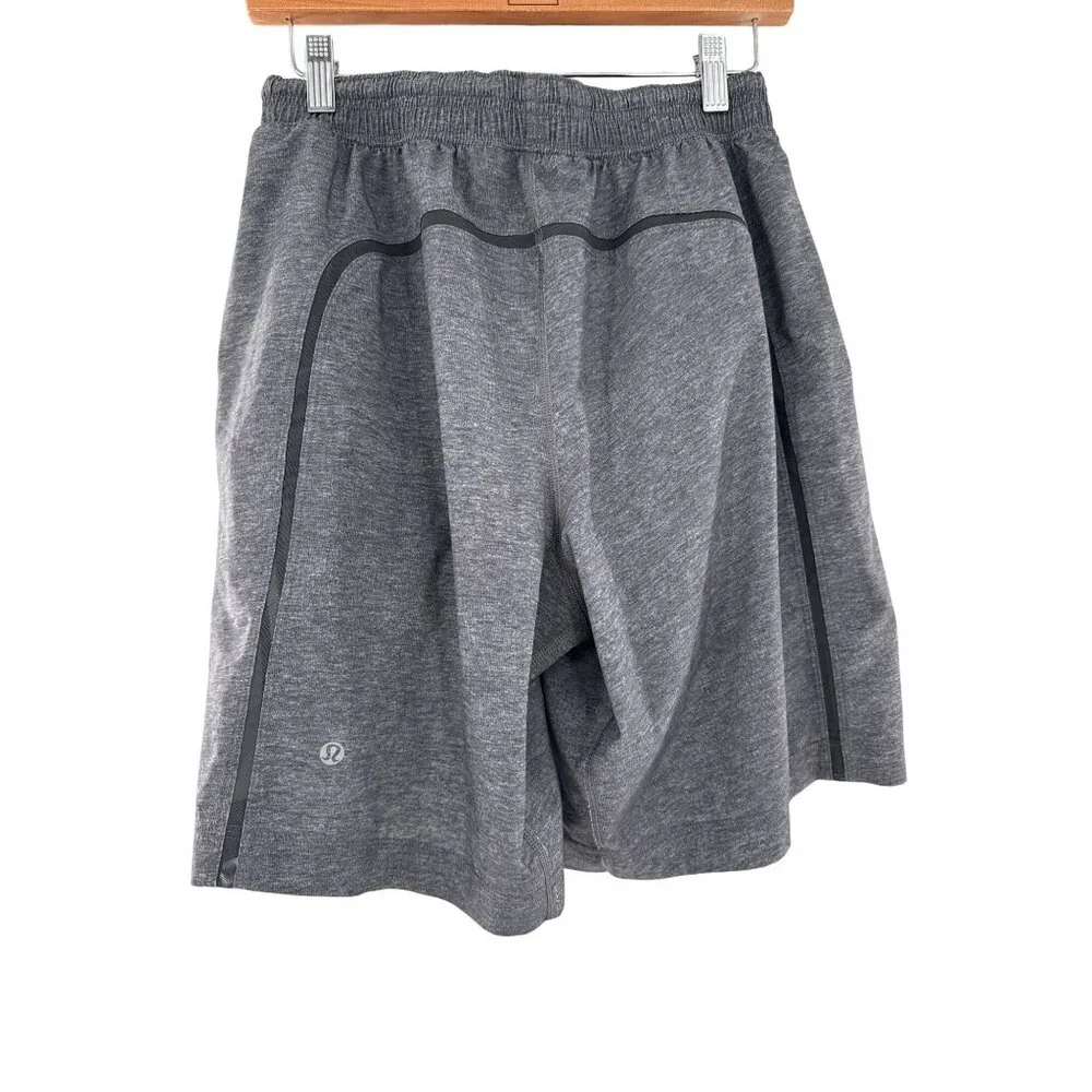 Lululemon Mens Medium Gray Athletic Shorts With‎ Zipper Pockets
